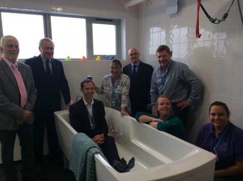 Cheshire Freemasons splash out on bath time fun at Claire House